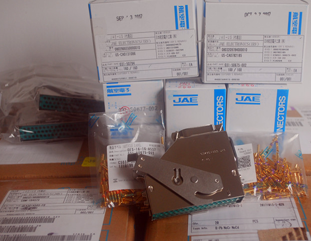 QE4301A44P-F0 CONN PLUG 44POS 产品图