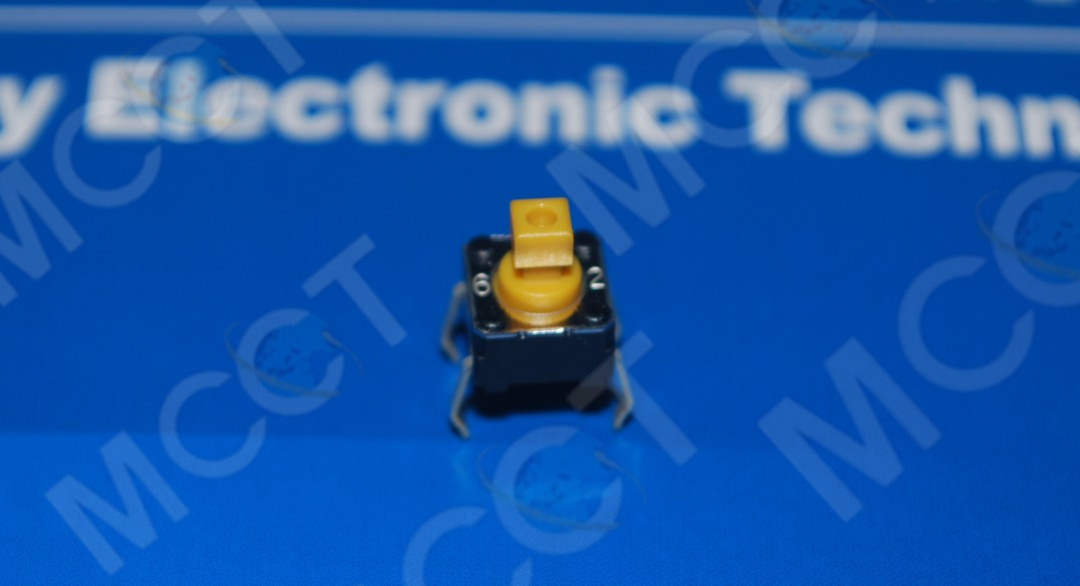 B3F-1052 Omron push button switch product photo