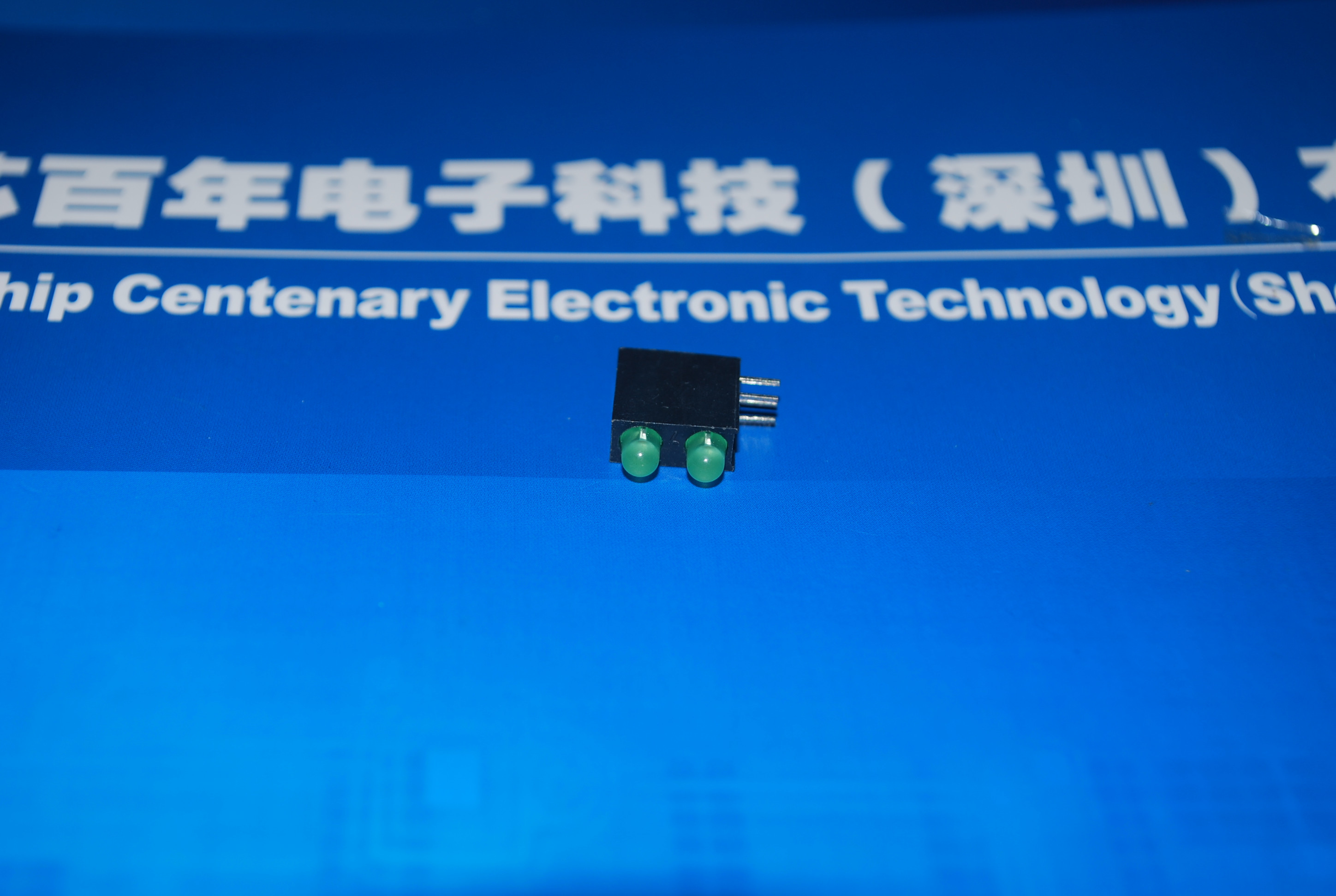 L-7104MD/2GD 贴片发光二极管 产品图