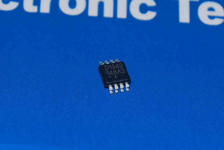 DS1342U DS1341/DS1342低电流实时时钟(RTC)是一款计时器件，具有极低的待机电流，能够在电池供电时保持更长的使用寿命 product photo