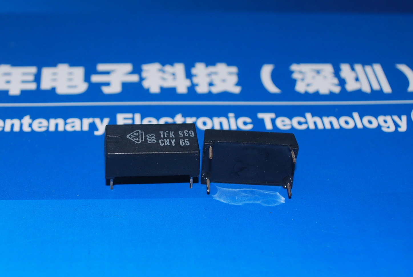 CNY65 High Voltage Isolator product photo