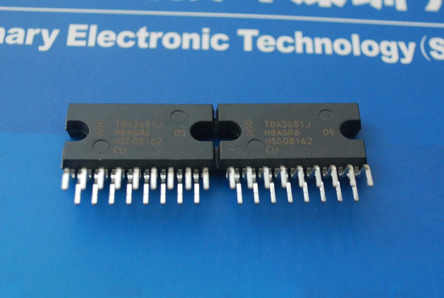 TDA3681J 原装现货多通道稳压器 产品图