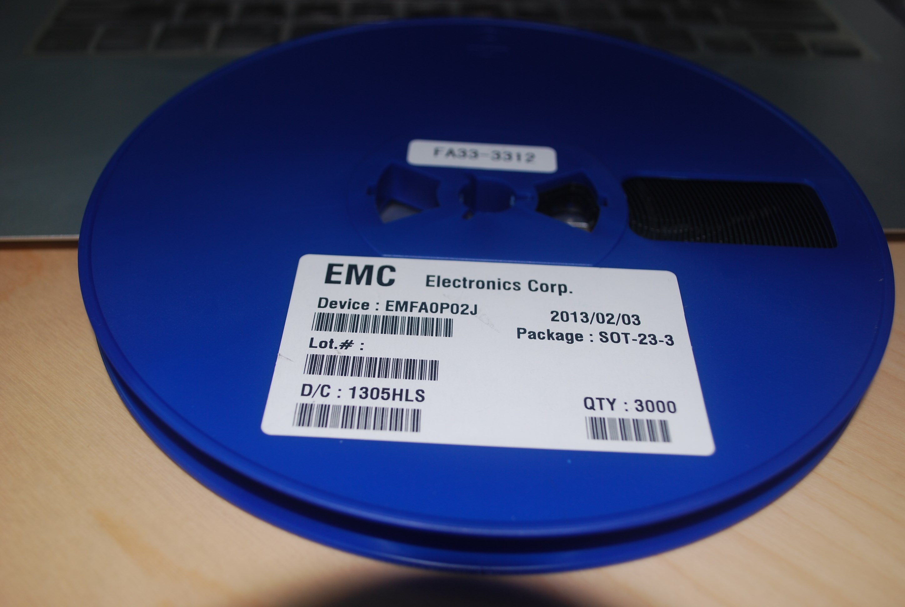 EMFA0P02J 场效应管 product photo