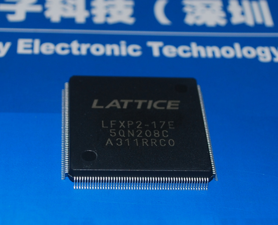 LFXP2-17E-5QN208C 全新原装进口控制器 产品图