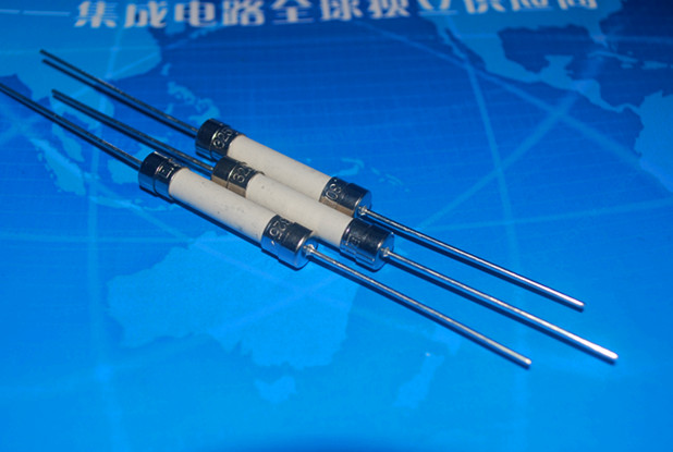 0326030.HXP LITTELFUSE Sand-filled Ceramic Fuse 0325030.MXP 6.3*32MM 30A/250V product photo