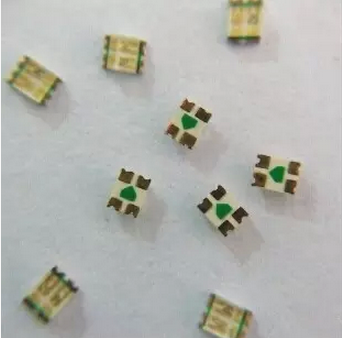 AOT-1615-3D-RGB01-Z 贴片发光二极管 三色灯 产品图